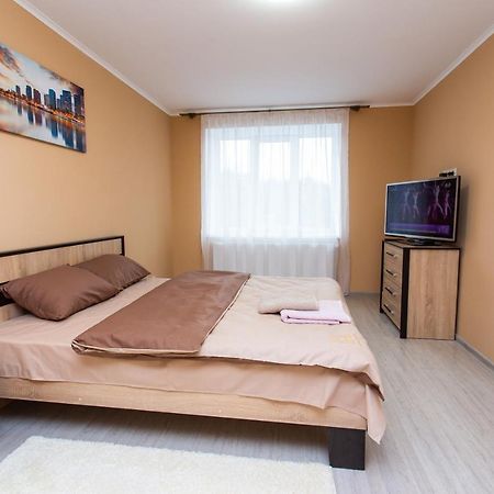 Бам. Однокімнатна Квартира В Новобудові Ternopil Kültér fotó